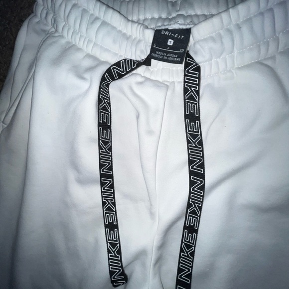 White Nike Sweatpants - Picture 5 of 5